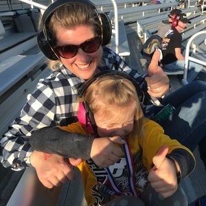 Meet your Posher, Claire